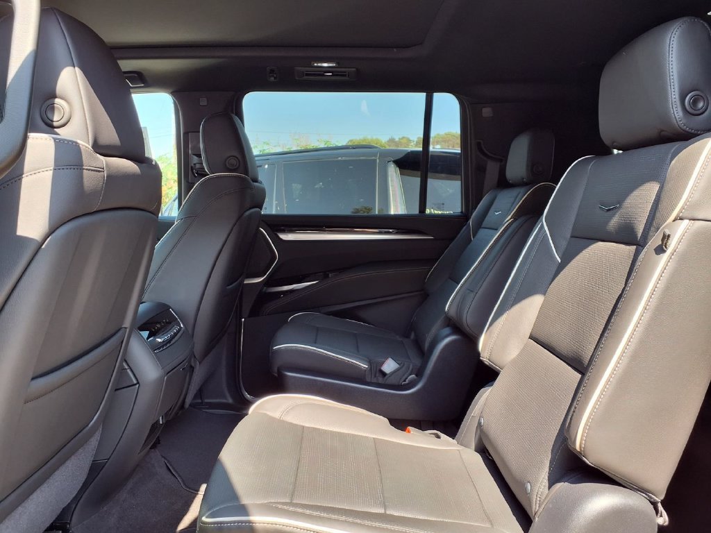 2026 Cadillac Escalade ESV Sport - Photo 11