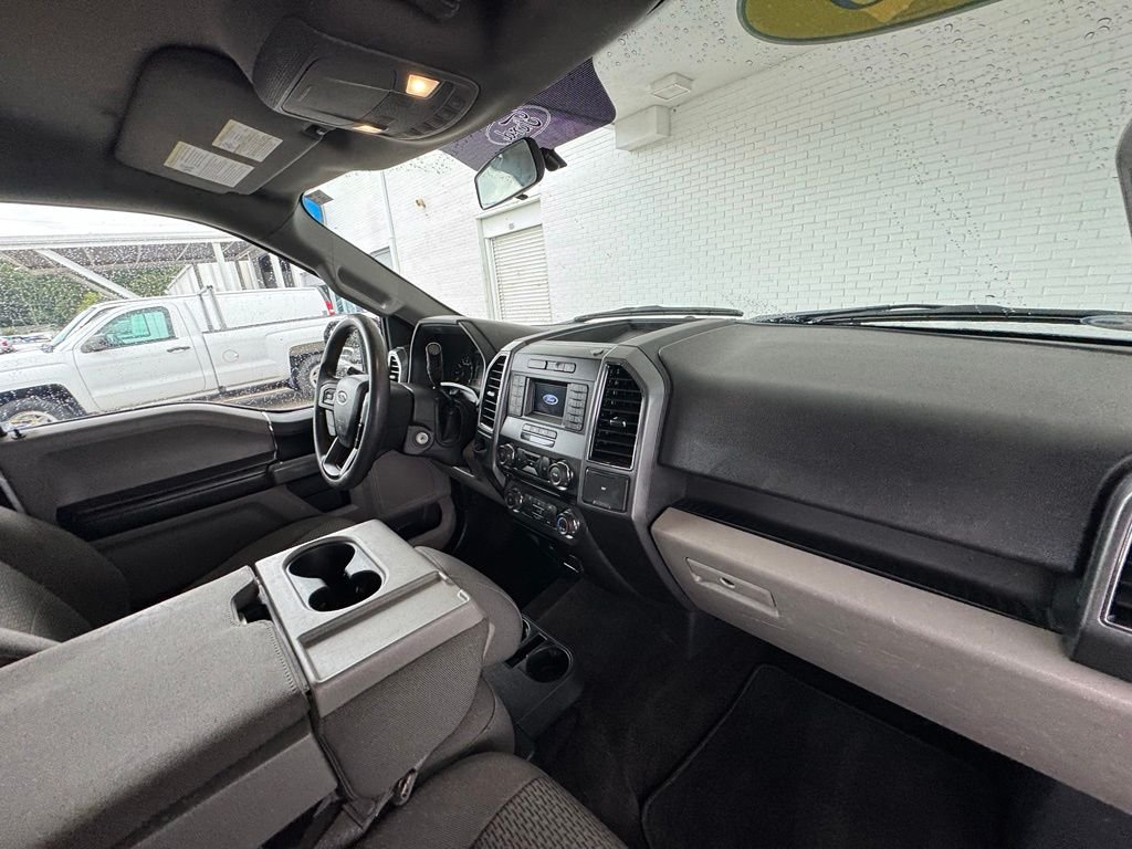 Used 2018 White Ford XLT image 17