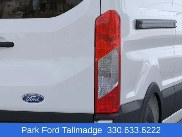 New 2026 Oxford White Ford Base image 21