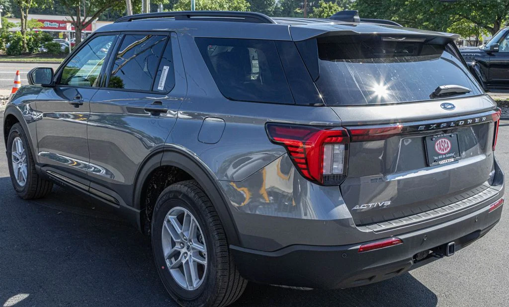 New 2026 Gray Ford Active image 4