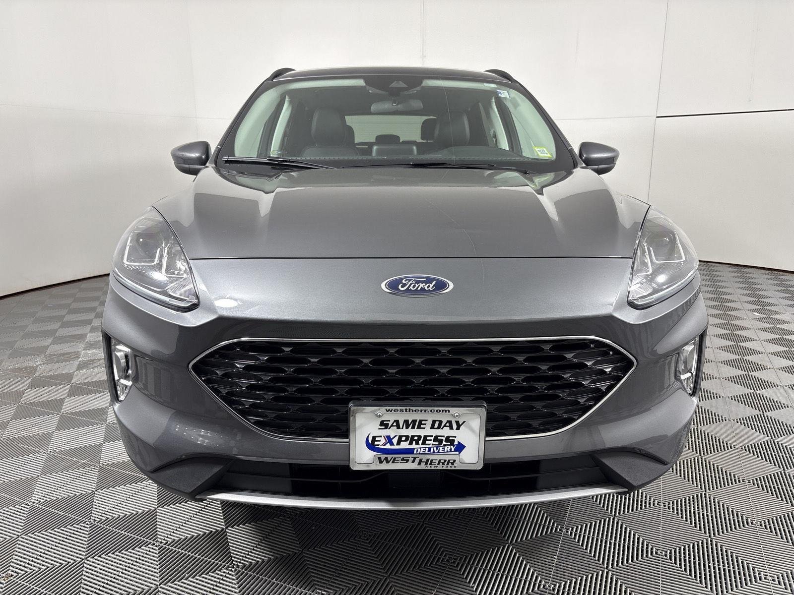 Used 2022 Gray Metallic Ford SEL image 2