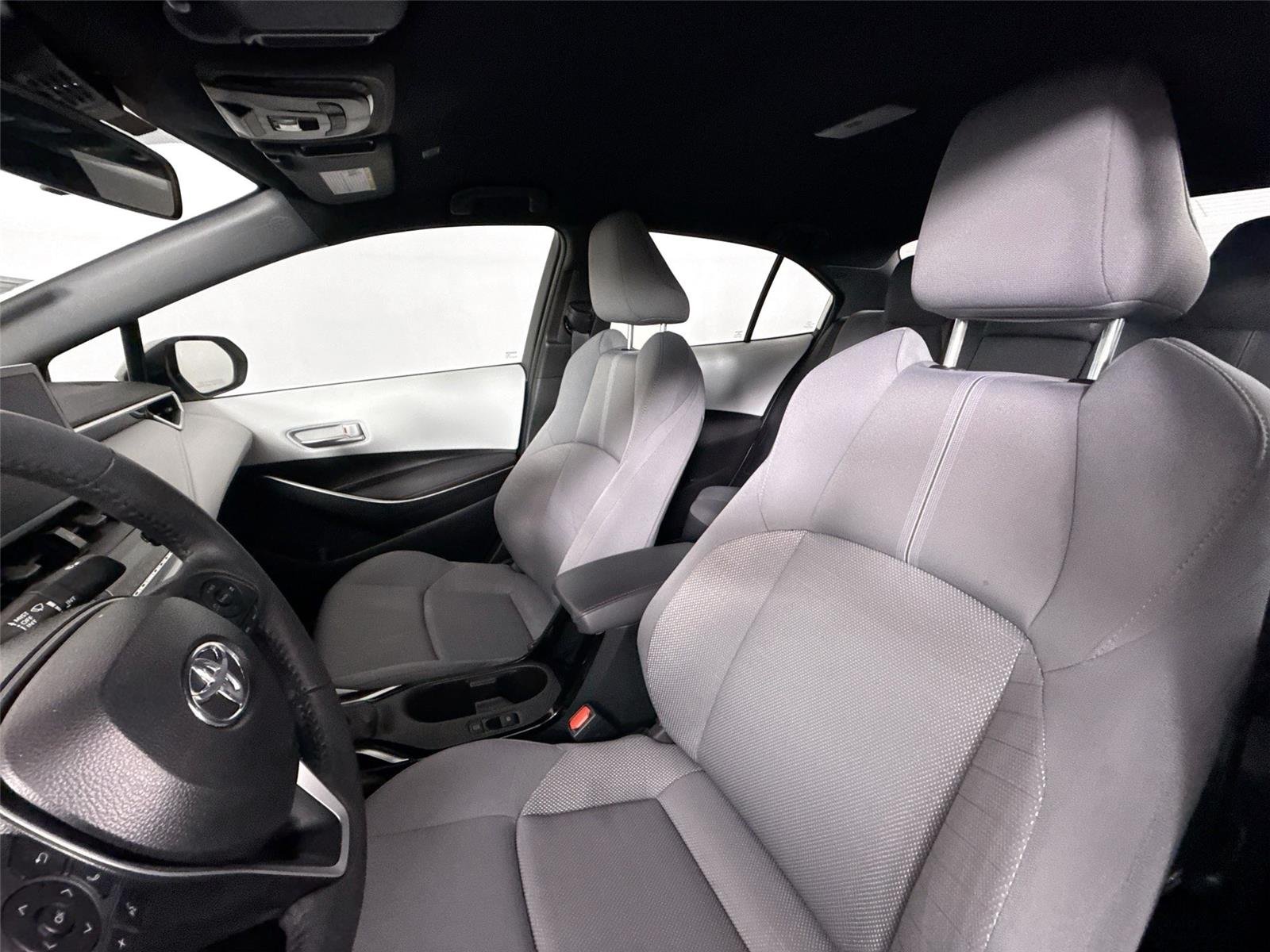 Certified Used 2024 Ice Cap Toyota SE image 3