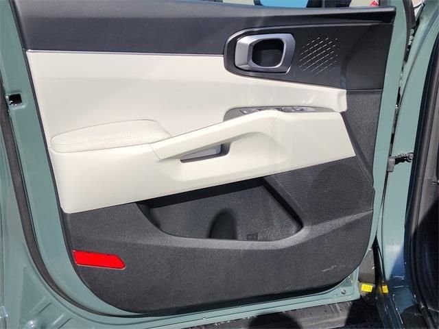 2026 Kia Sorento EX Hybrid - Photo 11