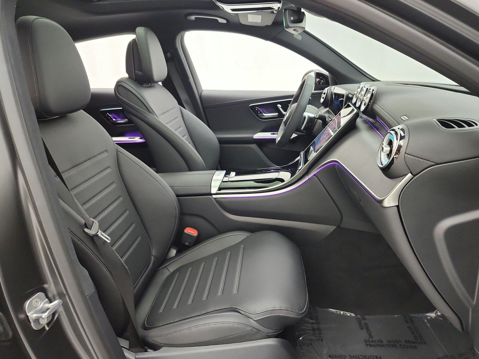 New 2026 MANUFAKTUR exclusive graphite grey magno Mercedes-Benz GLC 300 4MATIC® Coupe image 35
