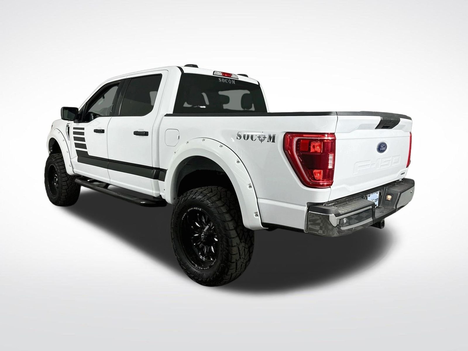 Used 2023 White Ford XL image 6