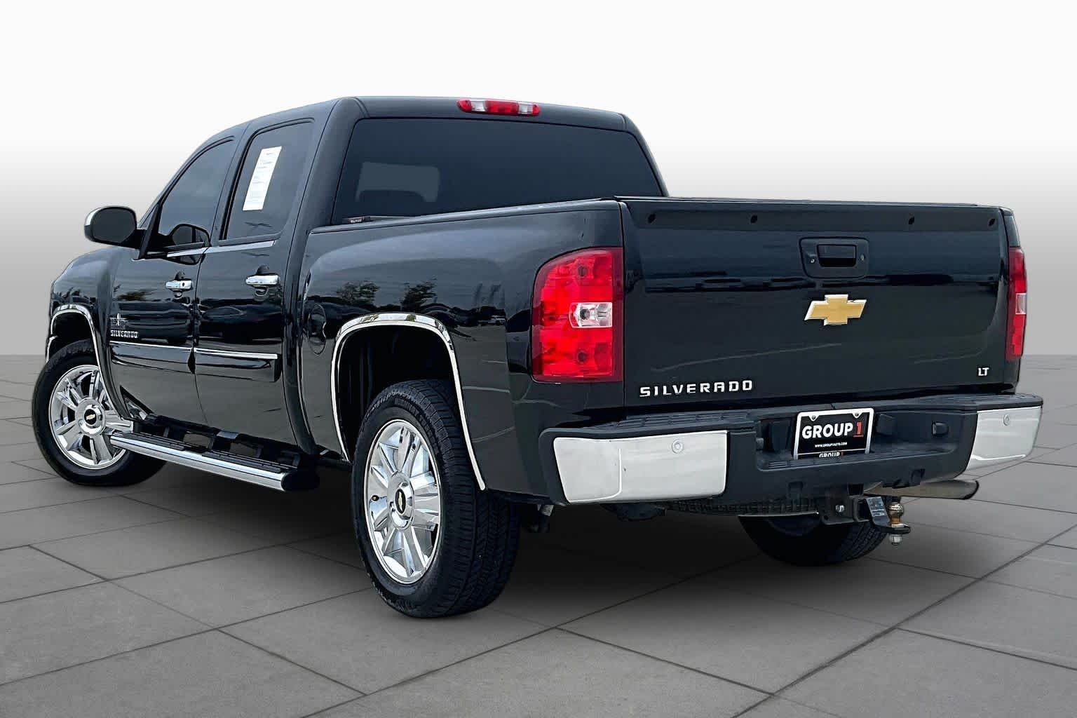 Used 2013 Black Chevrolet LT image 11