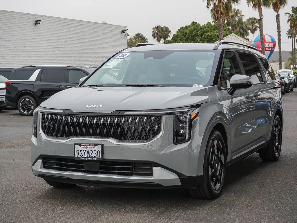 Certified Used 2025 White Kia EX image 4