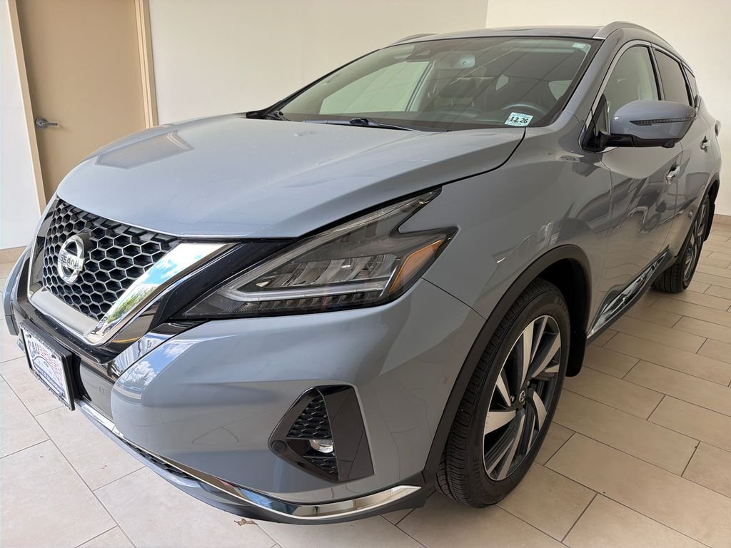 Used 2022 Boulder Gray Nissan SL image 4