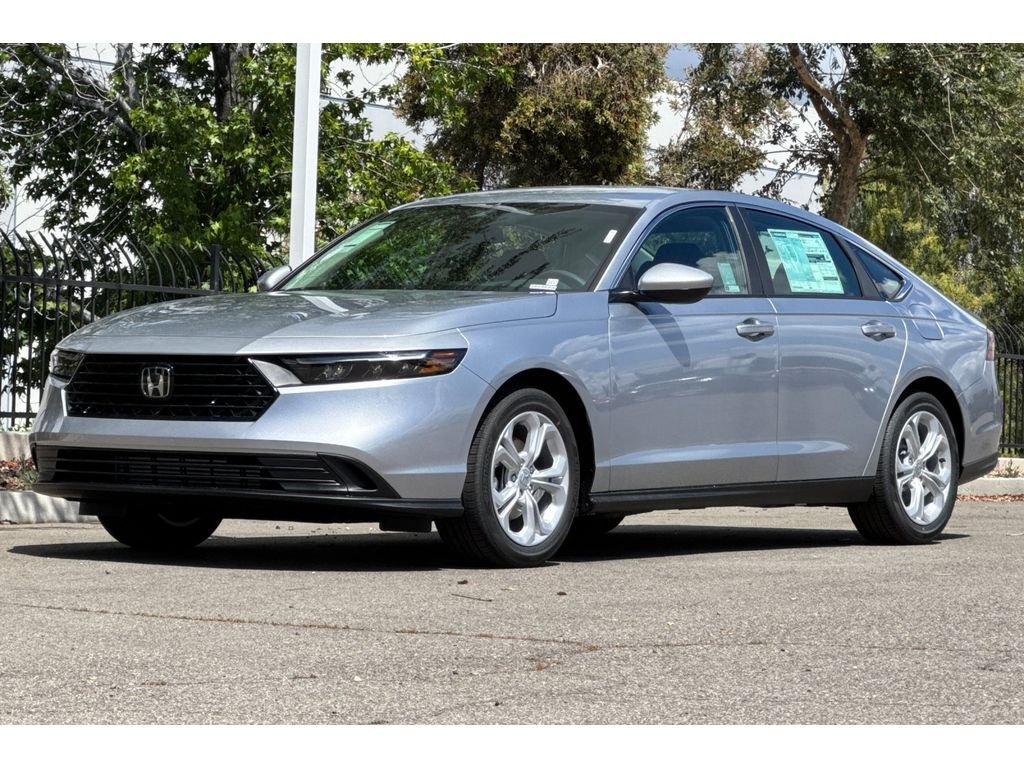 New 2026 Solar Silver Metallic Honda LX image 9