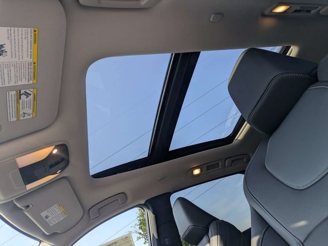 New 2027 MINERAL BLACK INFINITI Luxe FWD image 22