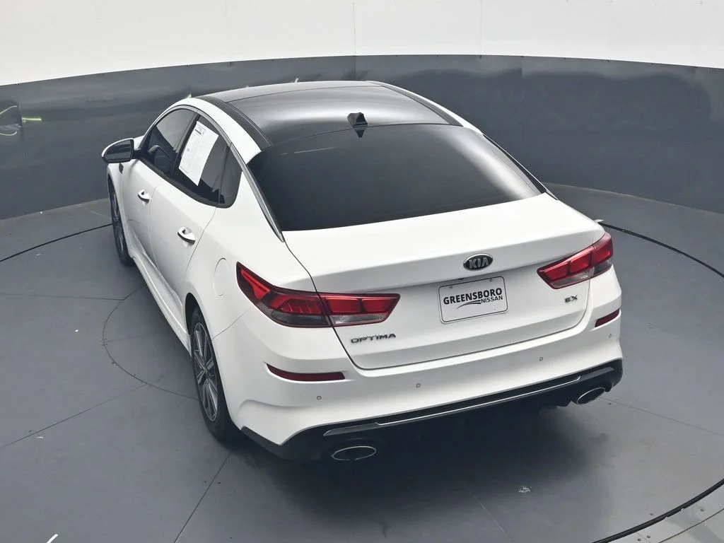 Used 2019 White Kia EX image 37