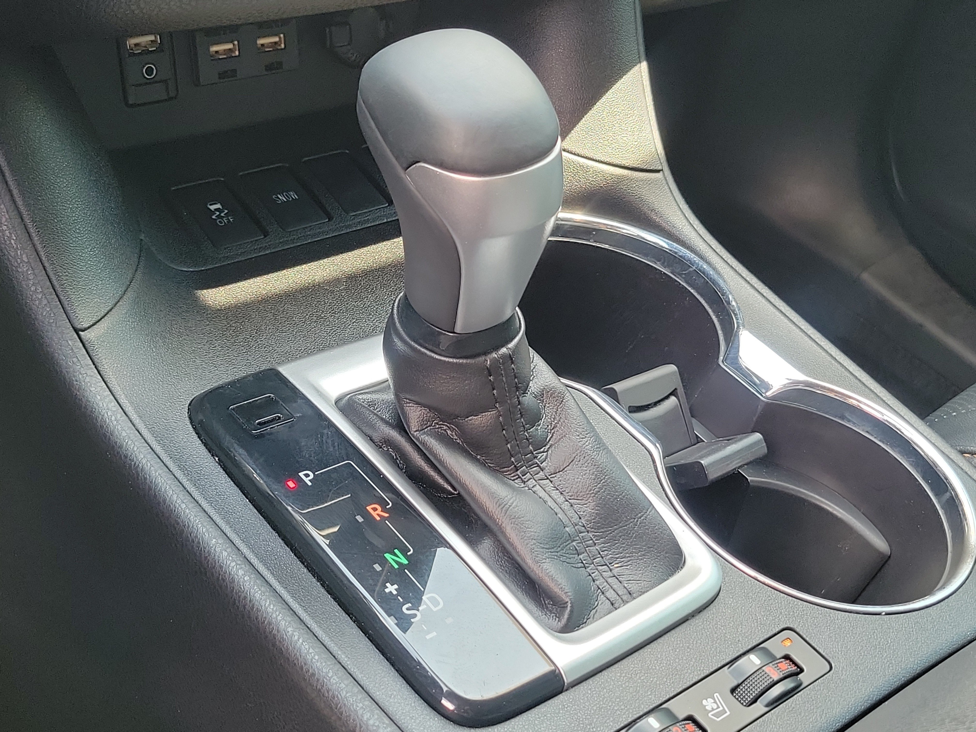 Used 2019 Predawn Gray Mica Toyota Limited image 30