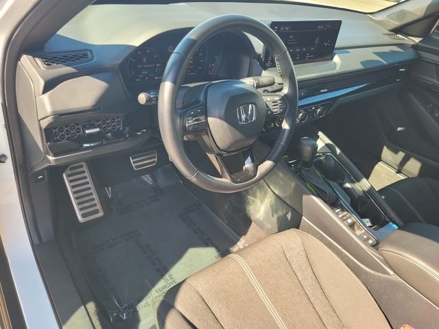 Used 2025 White Honda Sport image 12