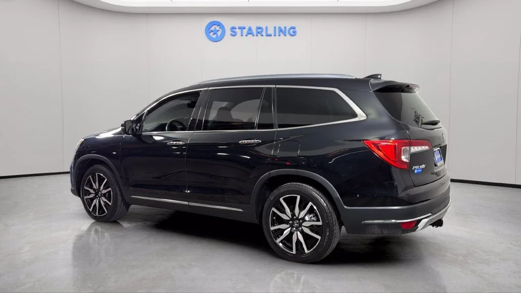 Used 2019 Black Honda Elite image 4
