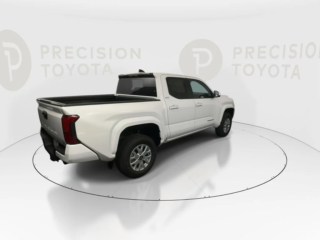 New 2026 Ice Cap Toyota SR5 image 19