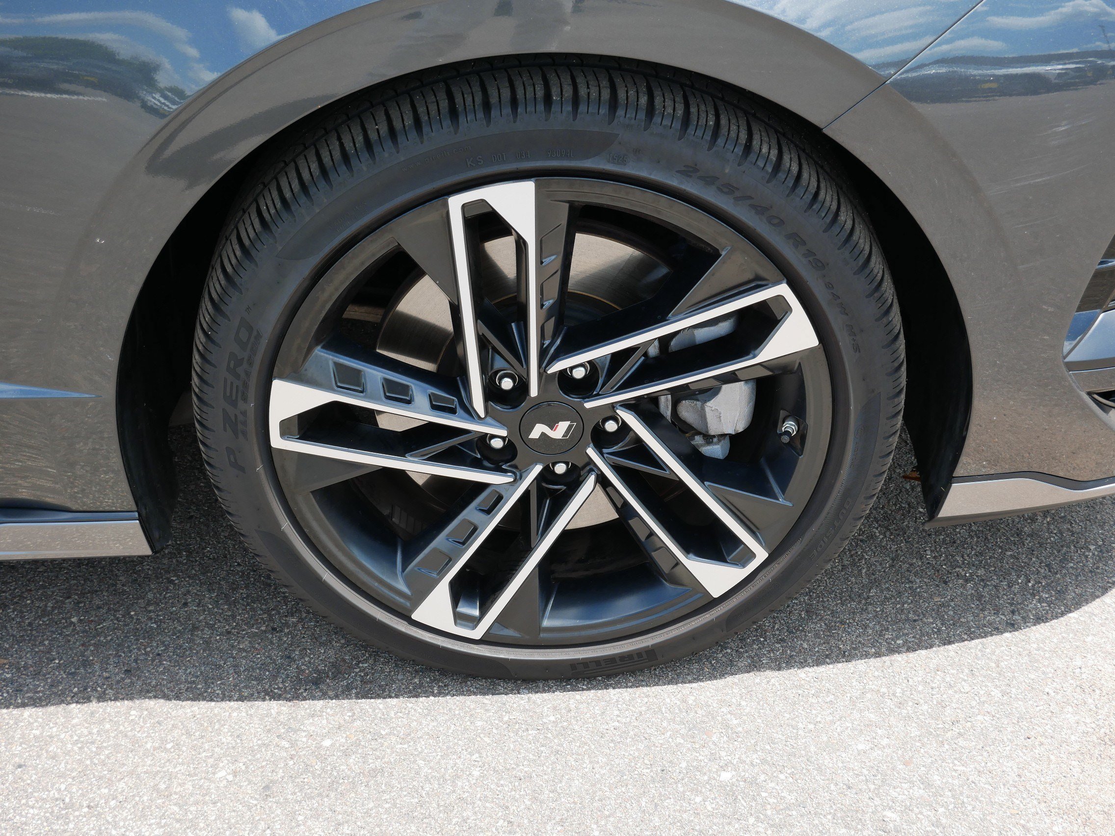 2025 Hyundai Sonata N Line - Photo 15