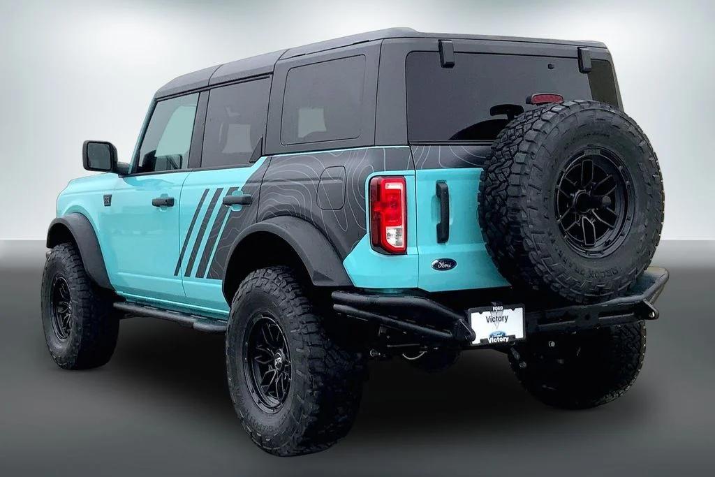 New 2025 Shadow Black Ford Big Bend image 3