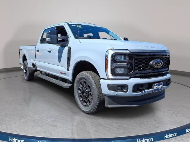 New 2026 Glacier Gray Metallic Tri-Coat Ford Lariat image 2