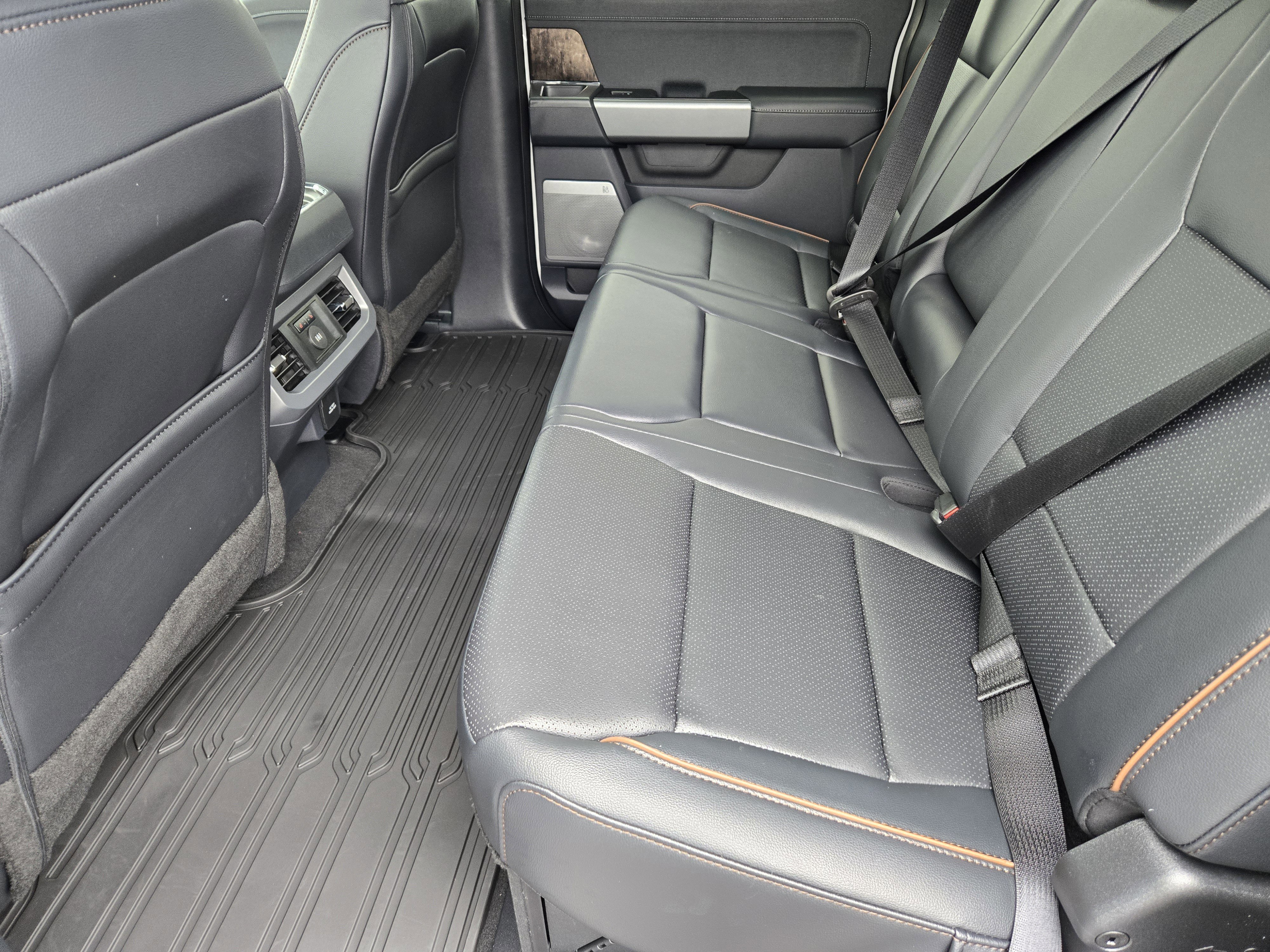 New 2026 Oxford White Ford F-250 Lariat image 19