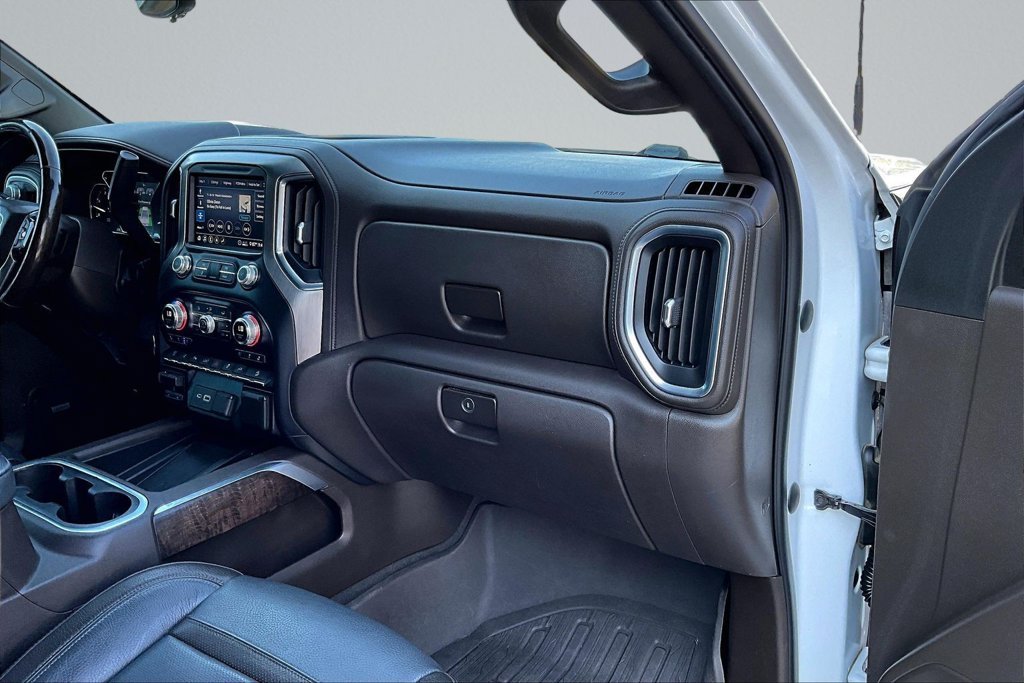 Used 2020 White GMC Denali image 14