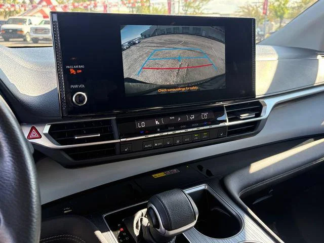 Certified Used 2025 MAGNETIC GRAY MET. Toyota  image 22