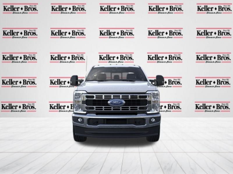 New 2026 Oxford White Ford XLT image 7
