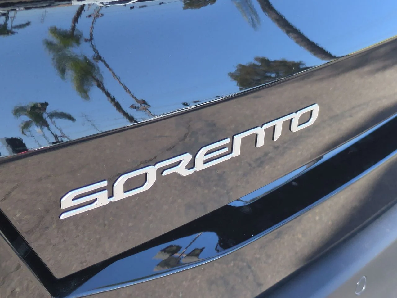 New 2026 Ebony Black Kia S image 31