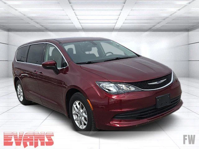 2020 Chrysler Voyager