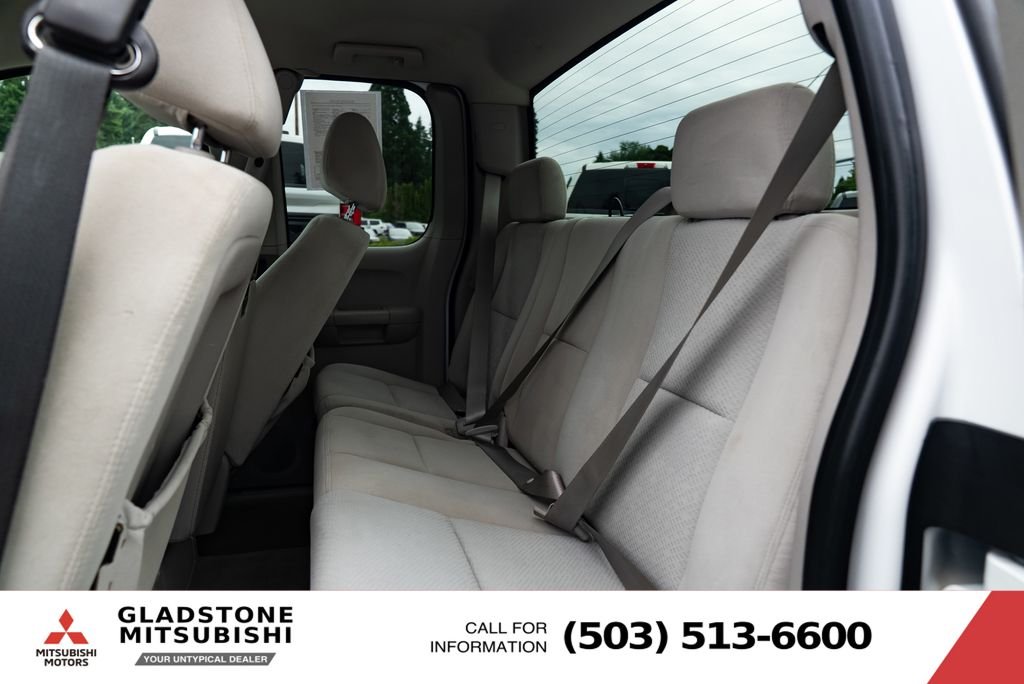 Used 2008 Summit White GMC SLE1 image 18