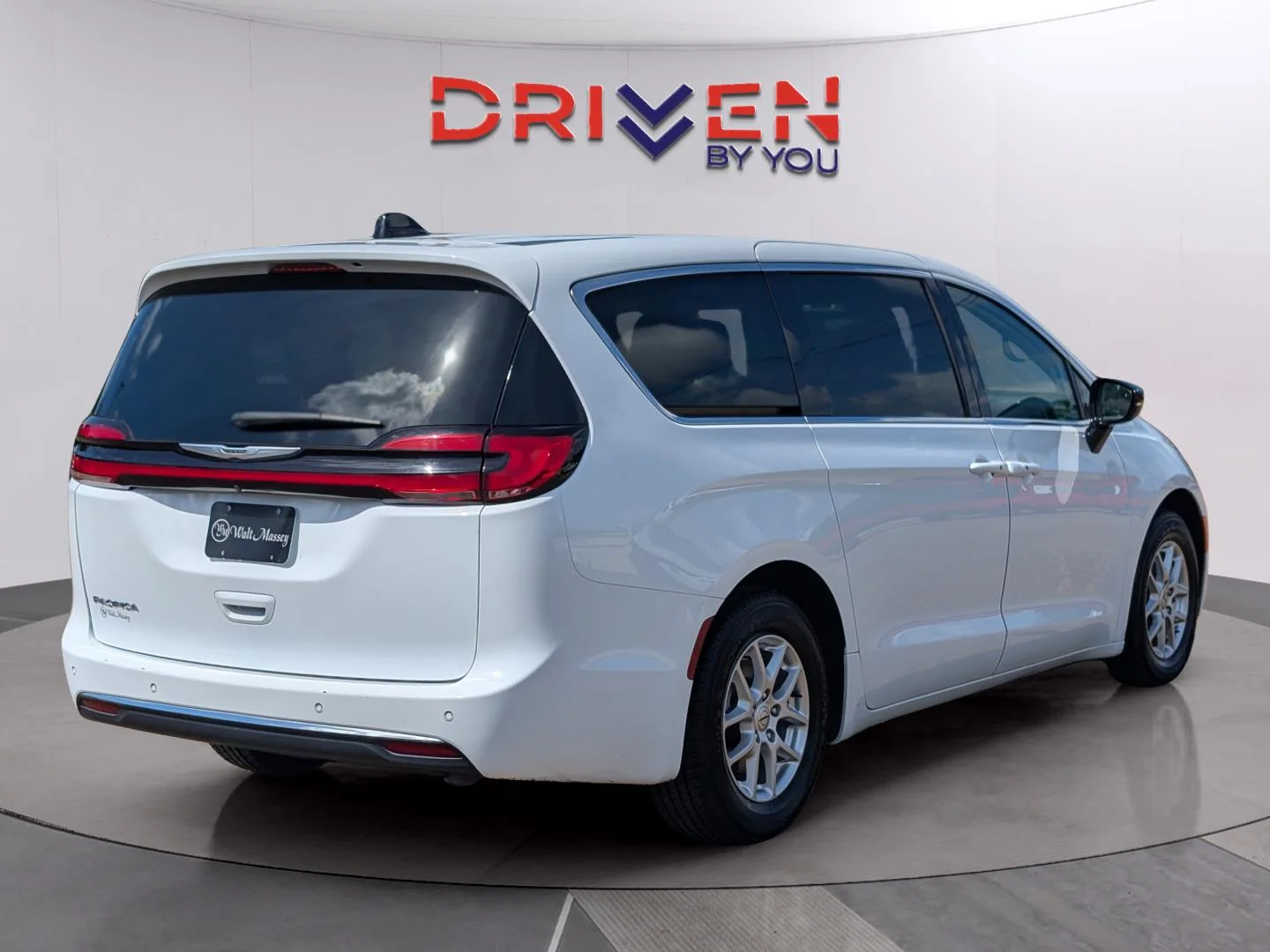 Used 2024 Bright White Clearcoat Chrysler Touring L image 5