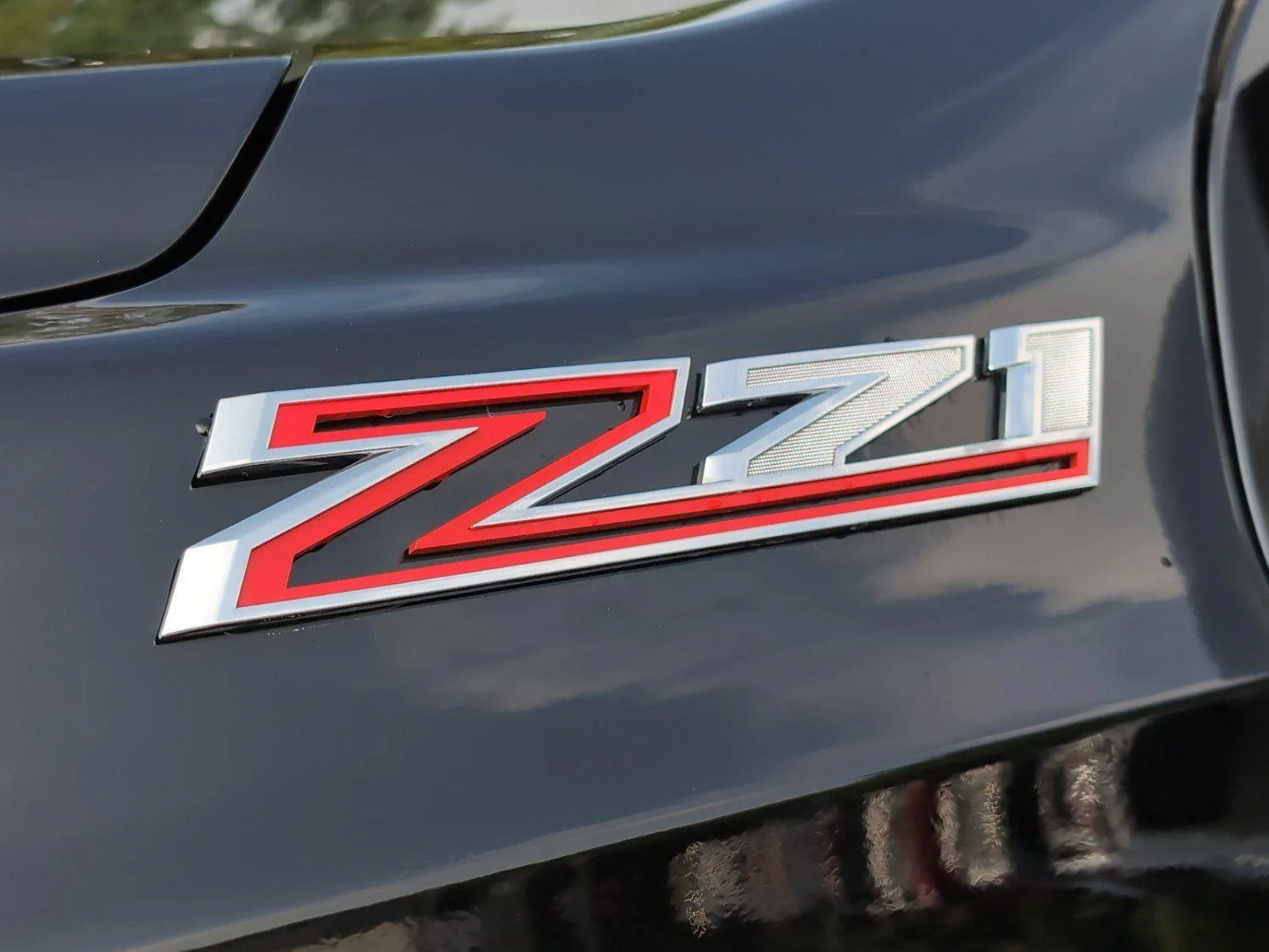Used 2021 SHADOW GRAY METALLIC Chevrolet Z71 image 13