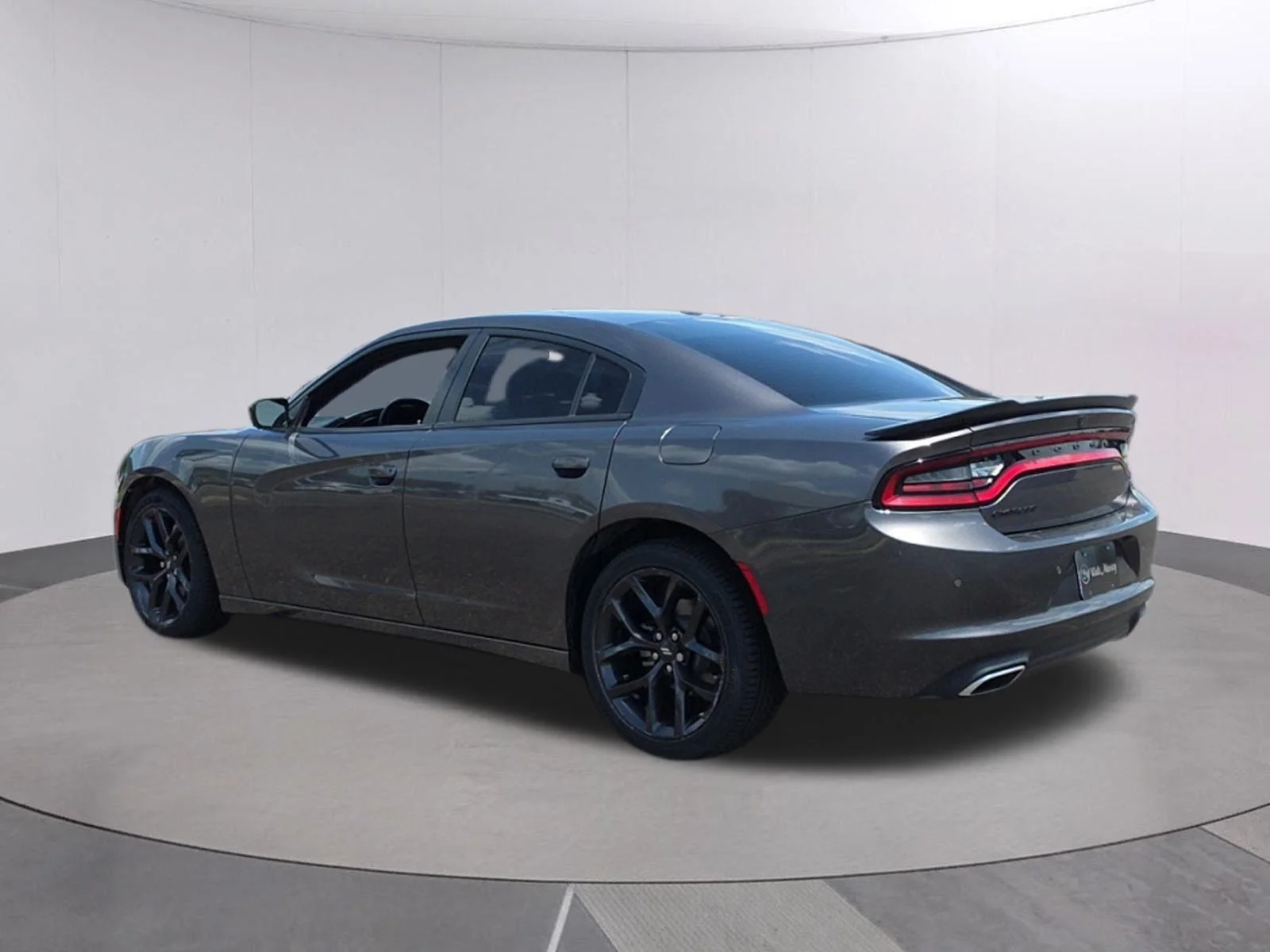 Used 2022 Granite Pearlcoat Dodge SXT image 7