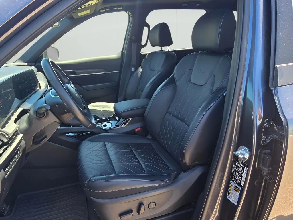 Used 2024 Gravity Gray Kia EX X-Line image 26