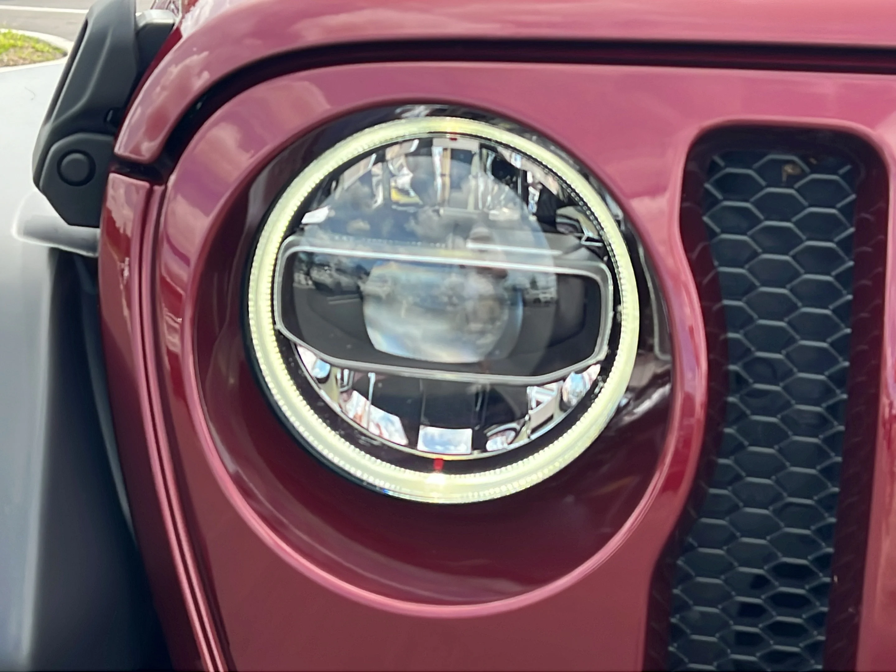Used 2021 Snazzberry Pearlcoat Jeep Unlimited Sport S image 9