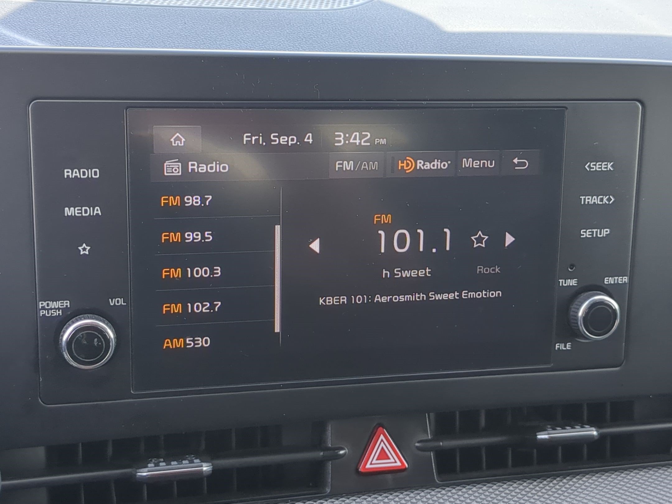 Used 2023 Steel Gray Kia LX image 21