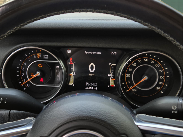 Certified Used 2020 Silver Jeep Overland image 13
