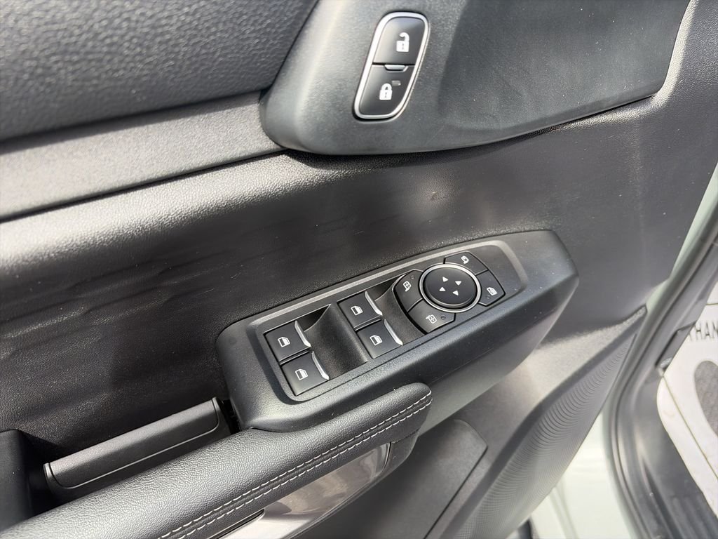 Used 2024 Green Ford XLT image 19
