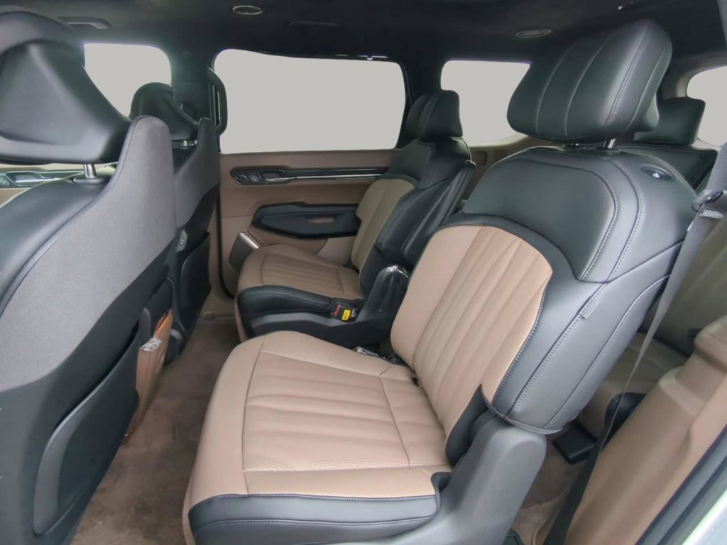 New 2026 Wolf Gray / Black Roof Kia GT-Line AWD image 18