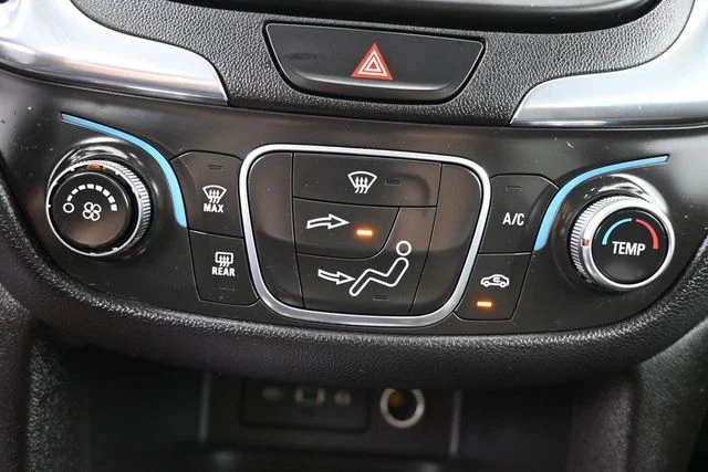 Used 2019 White Chevrolet LT image 22