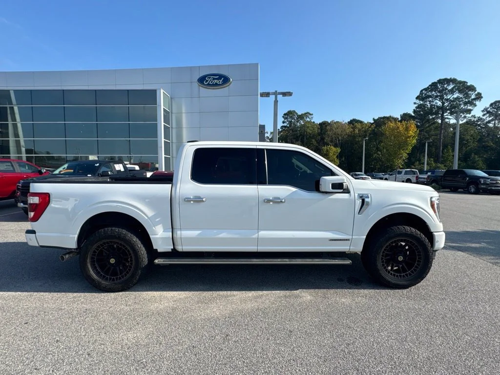 Used 2023 White Metallic Ford Limited image 4