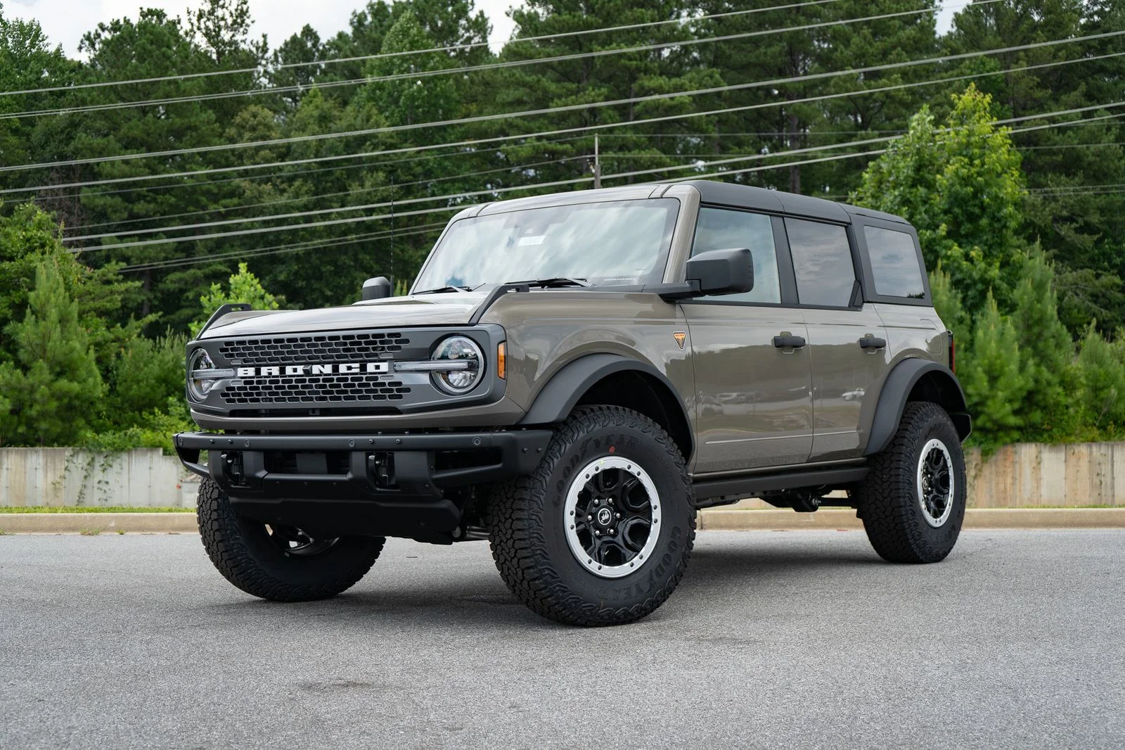 New 2026 Marsh Gray Ford Badlands® image 2