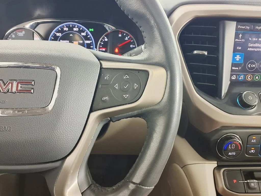 Used 2020 White GMC Denali image 19