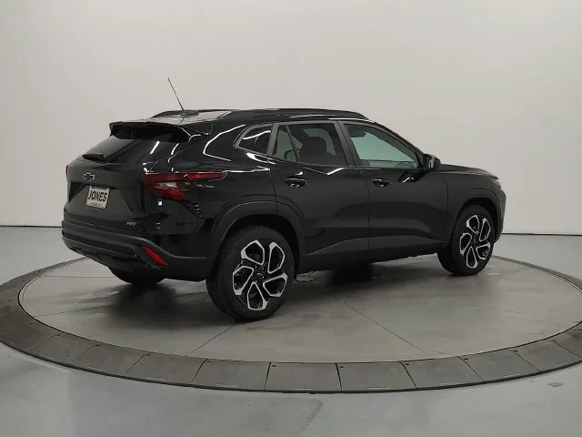 New 2026 Mosaic Black Metallic Chevrolet 2RS image 8