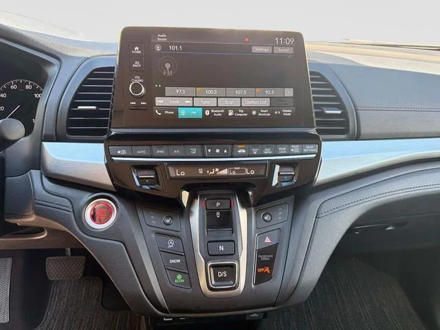 2025 Honda Odyssey EX-L - Photo 29