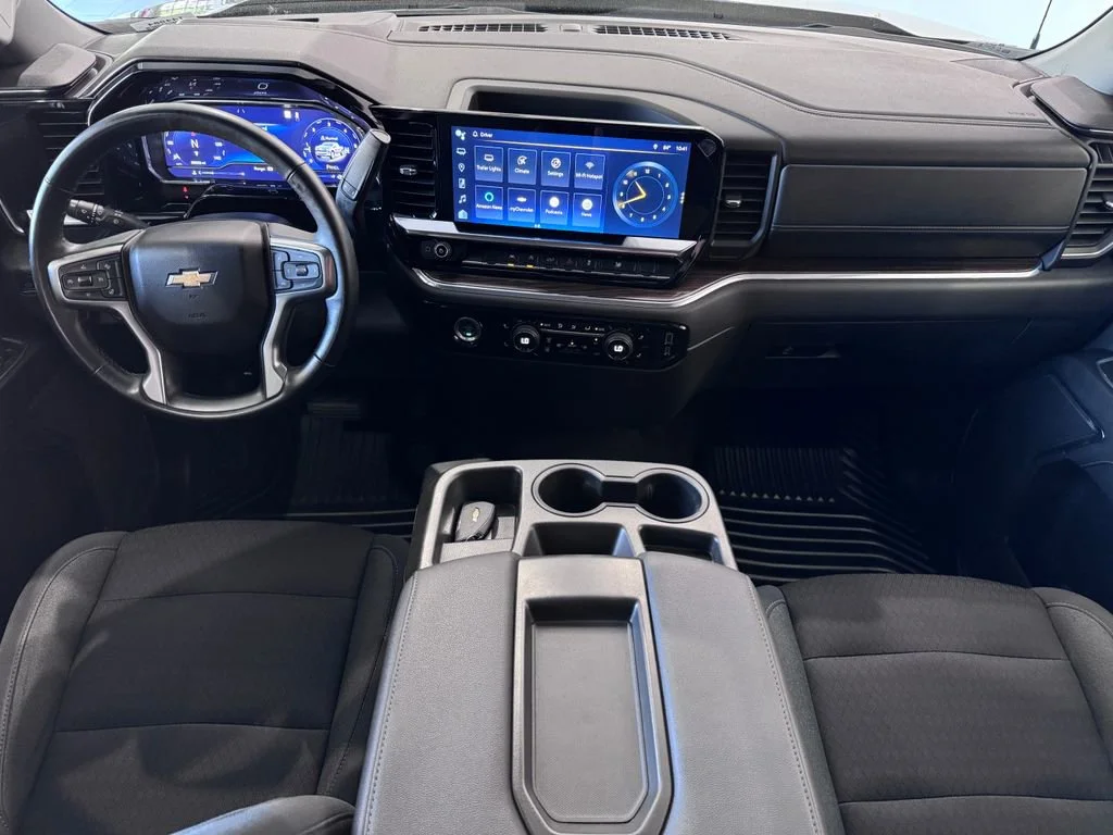 2023 Chevrolet Silverado 1500 LT - Photo 12