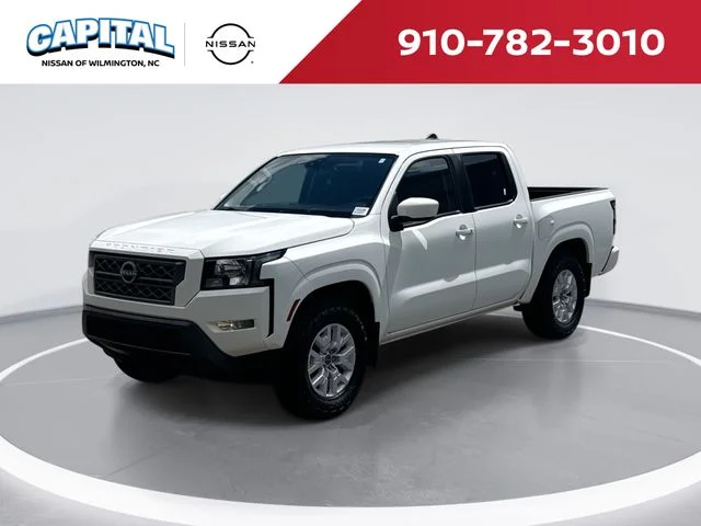 Used 2022 White Nissan SV image 1