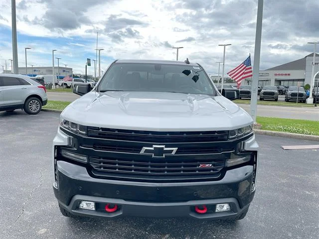 Used 2020 Silver Ice Metallic Chevrolet LT Trail Boss image 31