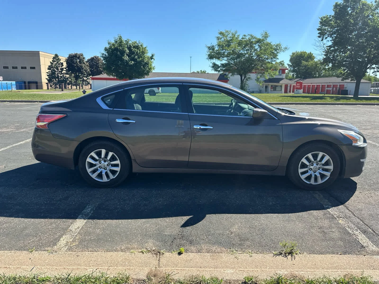 Used 2015 Java Metallic Nissan 2.5 image 8