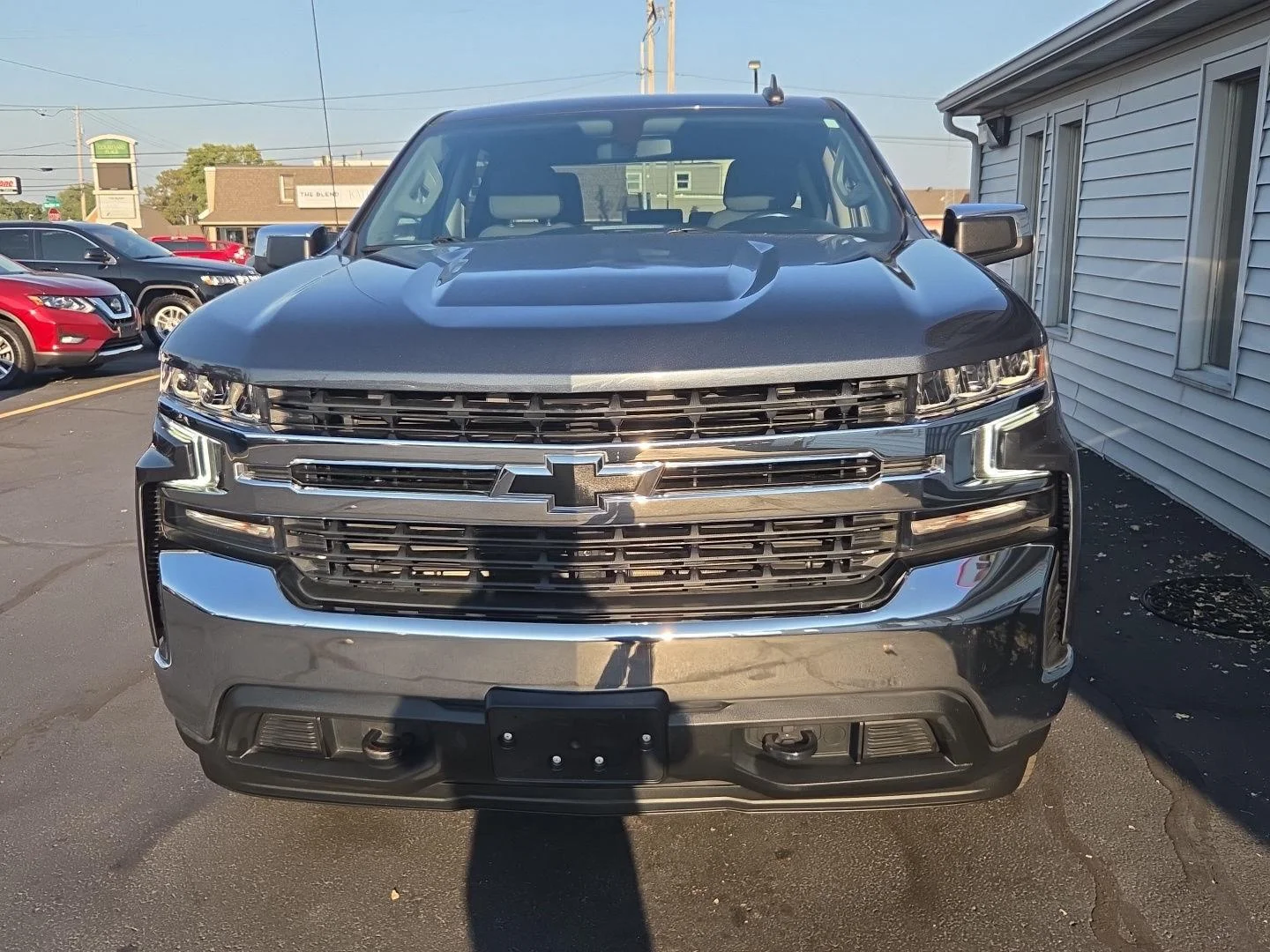 Used 2021 SHADOW GRAY METALLIC Chevrolet LT image 8