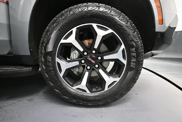 Used 2025 Silver GMC AT4 image 12